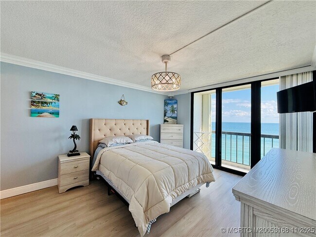 Building Photo - 10680 S Ocean Dr