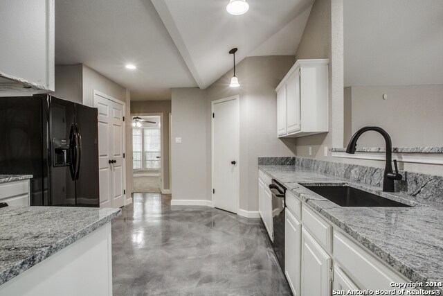 Building Photo - 6103 John Chapman