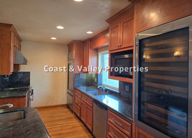 Building Photo - South Salinas Home for RENT!!!