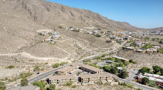 Building Photo - 5501 N Stanton St