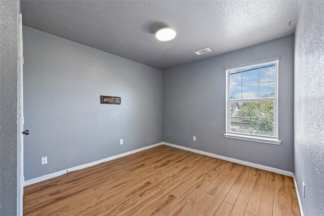 Building Photo - 15822 Kings Cypress Ln