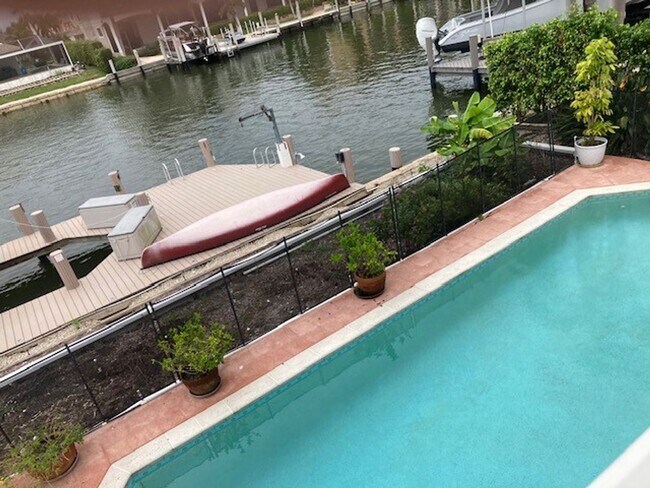 Building Photo - Family Friendly water front 3 Bedroom 3 bath Home with dock & lift -unfurnished-Available NOW