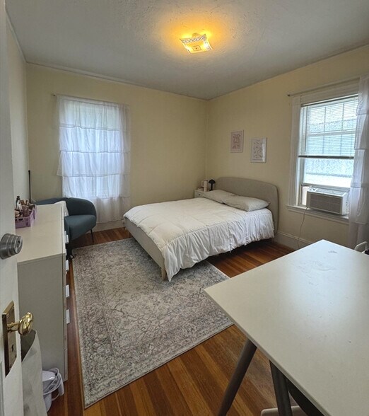 Building Photo - 98 Westbourne Ter