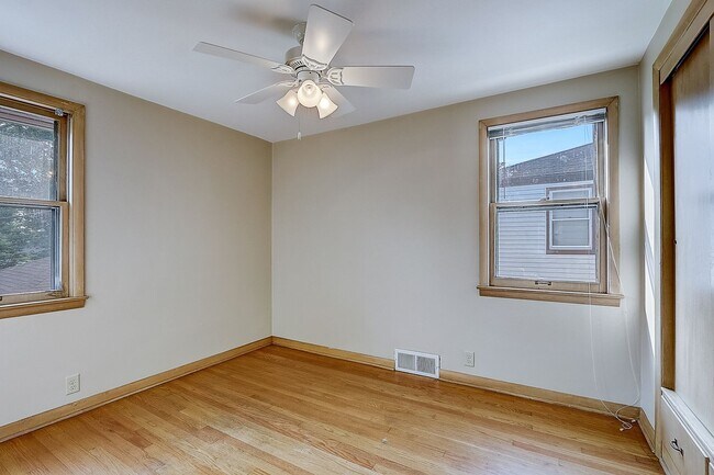 Building Photo - 4670-72 N 45th St