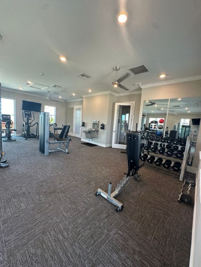 Building Photo - 440 Coral Reef Pl