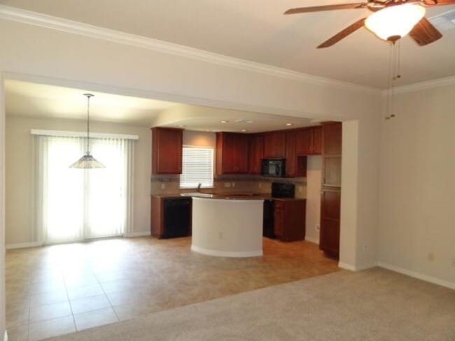 Building Photo - Cottages at Lake Creek / Freestanding One ...