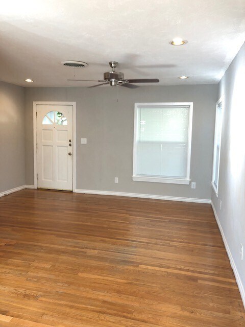 Building Photo - 3303 Texas St