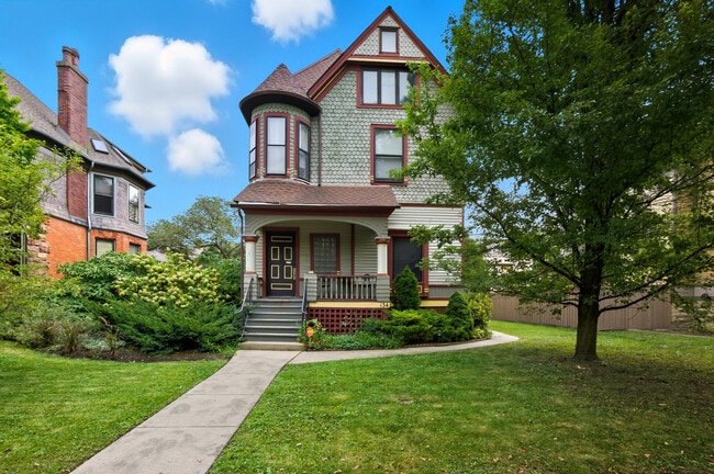 Primary Photo - 134 S Kenilworth Ave