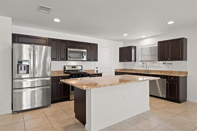 Building Photo - 11104 Mickelson Dr