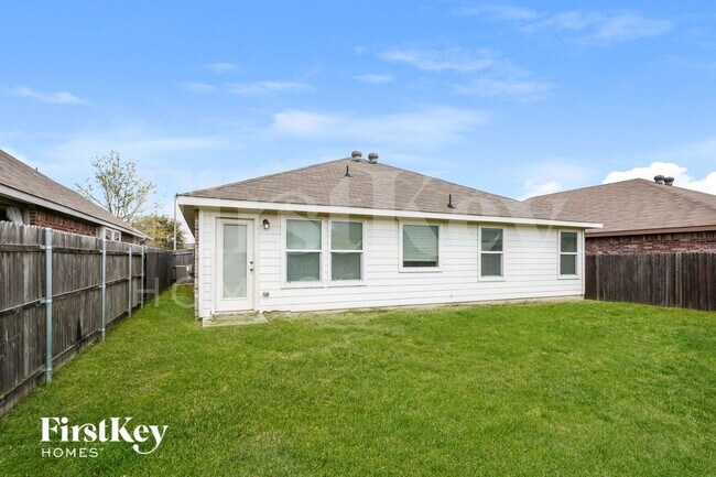 Building Photo - 2037 Cattle Creek Rd