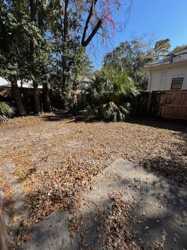 Building Photo - 141 Hunt Club Ct