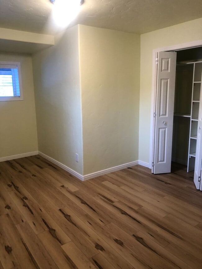 Building Photo - 2 BR Walkout Basement Apartment in Victor, ID