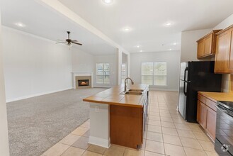 Building Photo - 3 Bedroom House in Ascension with Communit...