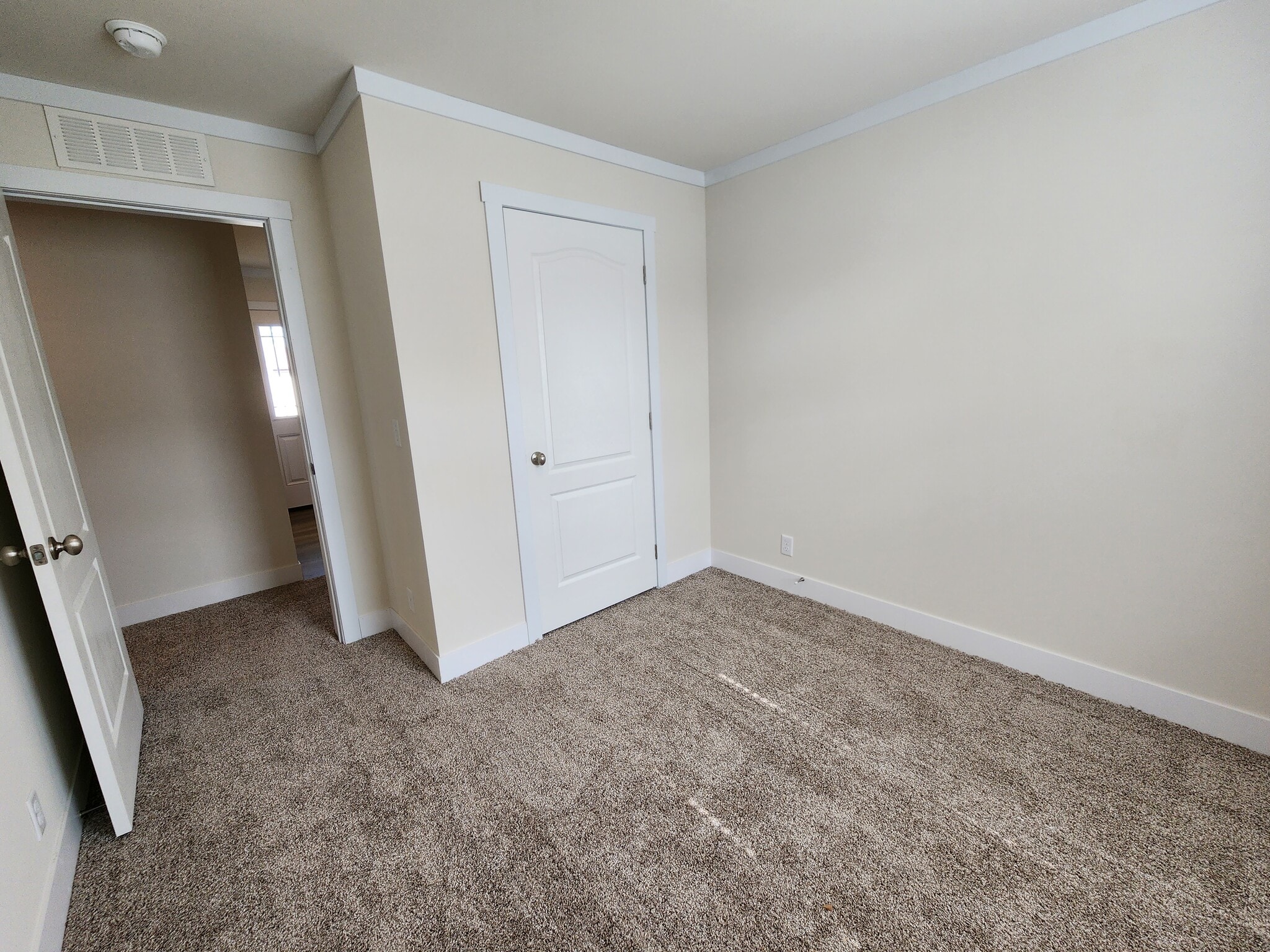 Building Photo - 17 Video Ct