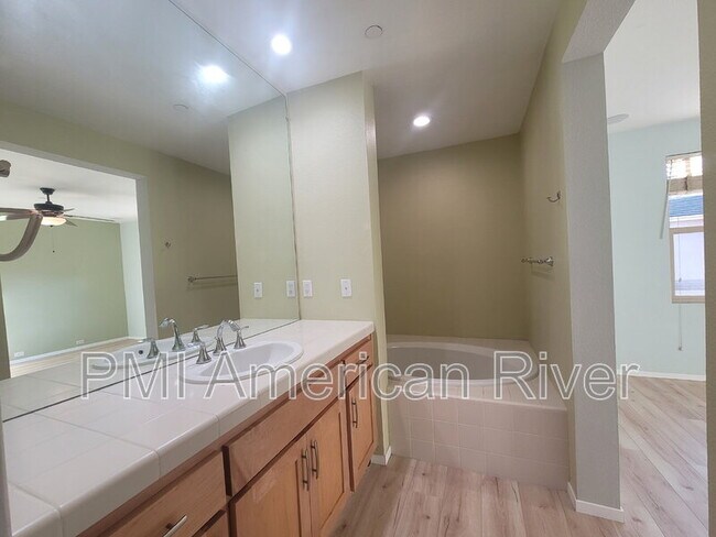 Building Photo - 11291 Stanford Ct Ln