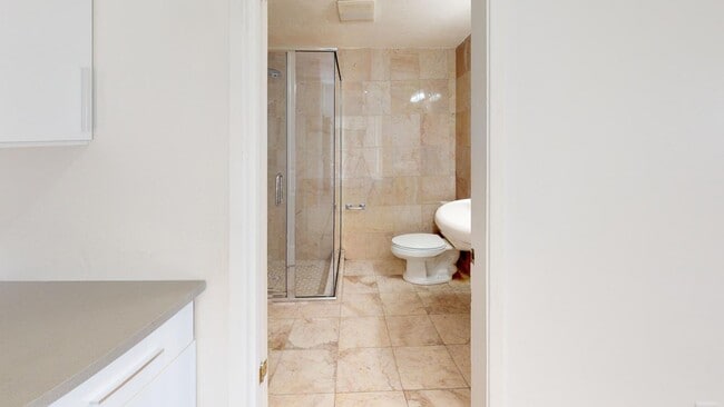 Building Photo - 1618 King St