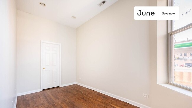 Building Photo - 1945 W Cermak Rd