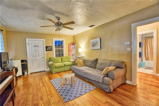 Building Photo - 119 N Longfellow Blvd