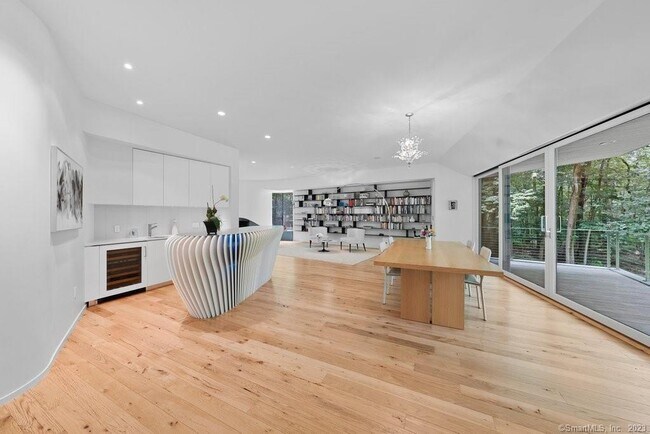 Building Photo - 364 Hollow Tree Ridge Rd