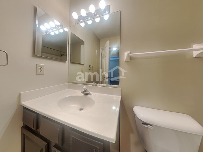 Building Photo - 4581 Blainfield Ct
