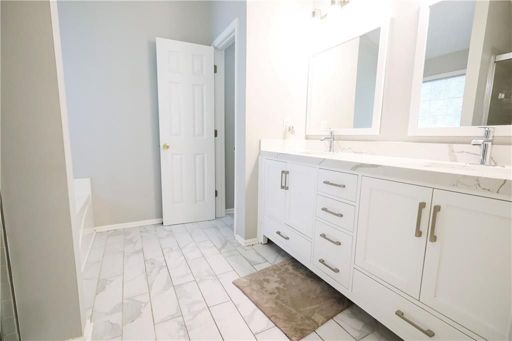 Building Photo - 315 Myrtlewood Terrace NW
