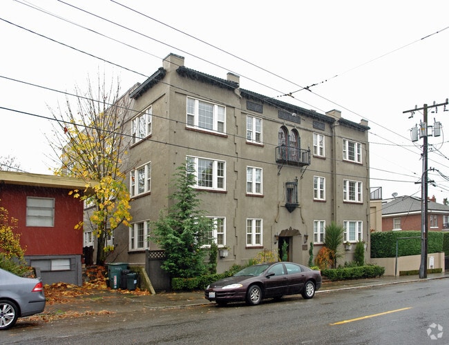 Primary Photo - Alta Casa Apartments