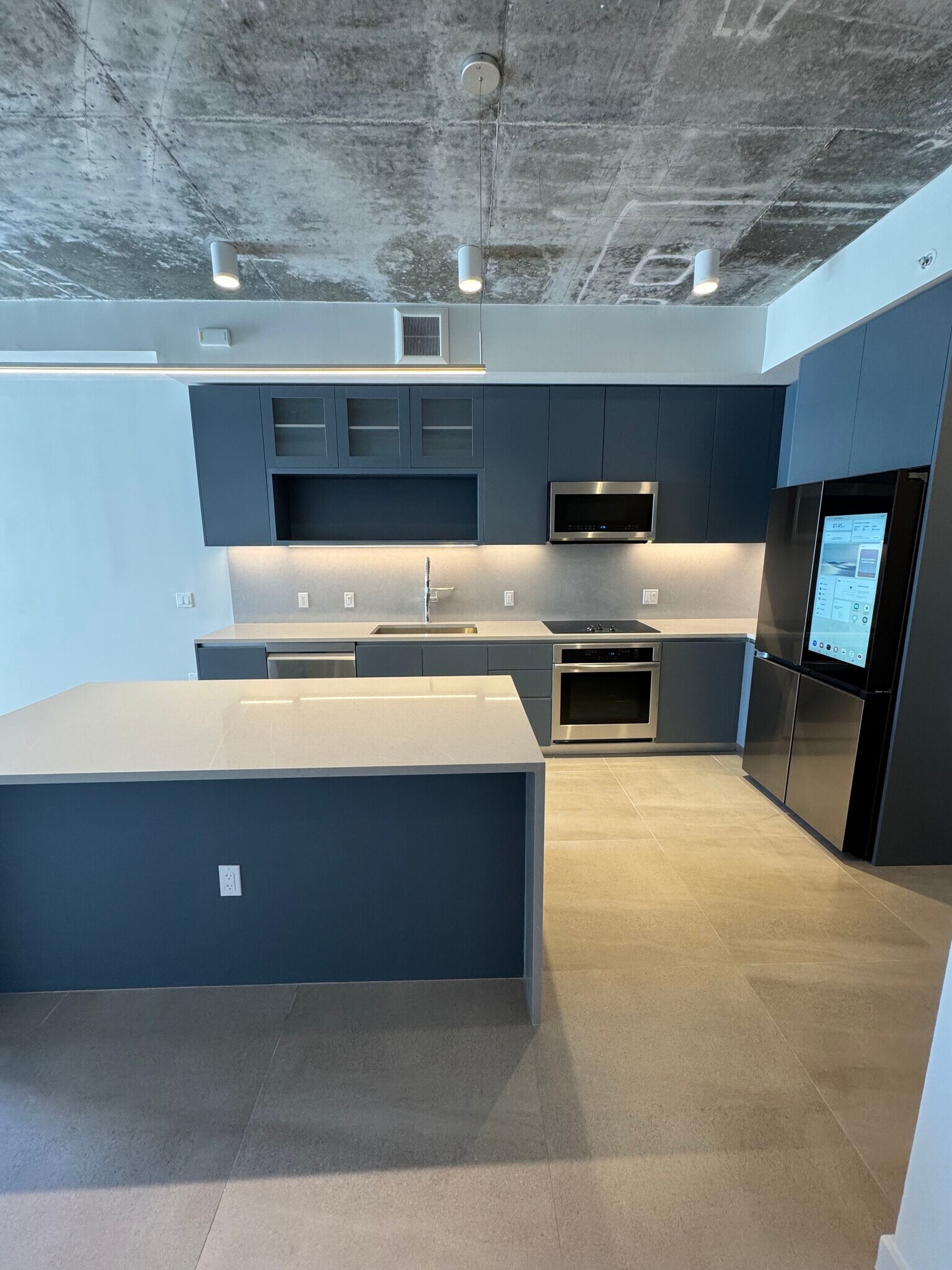 Kitchen Island with Seats - 160 NW 27th St