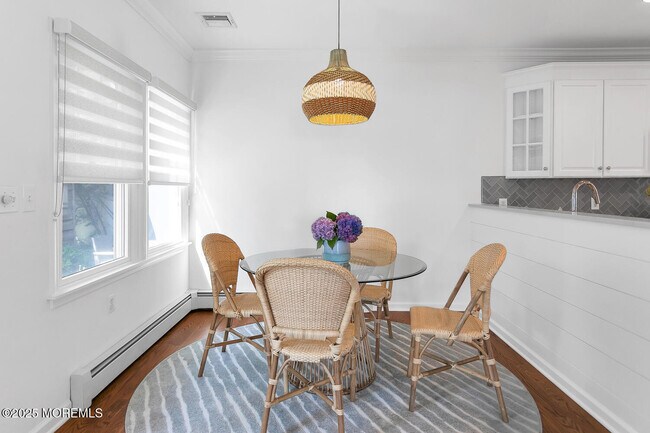 Building Photo - 306 Ocean Rd