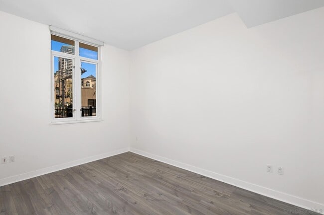 Building Photo - 680 Kettner Blvd
