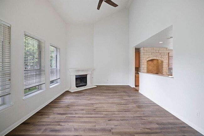 Building Photo - 3800 Juniper Hills St