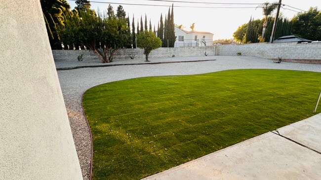 Building Photo - 157 Camino La Madera
