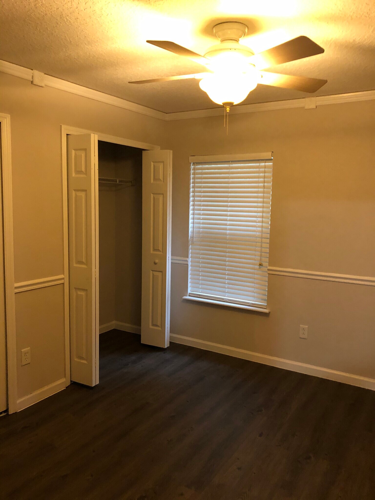 Building Photo - 7037 Beekman Lake Dr