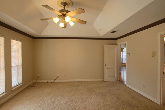 Building Photo - Stunning 3 Bedroom Rental in South Tyler! Tour Today!