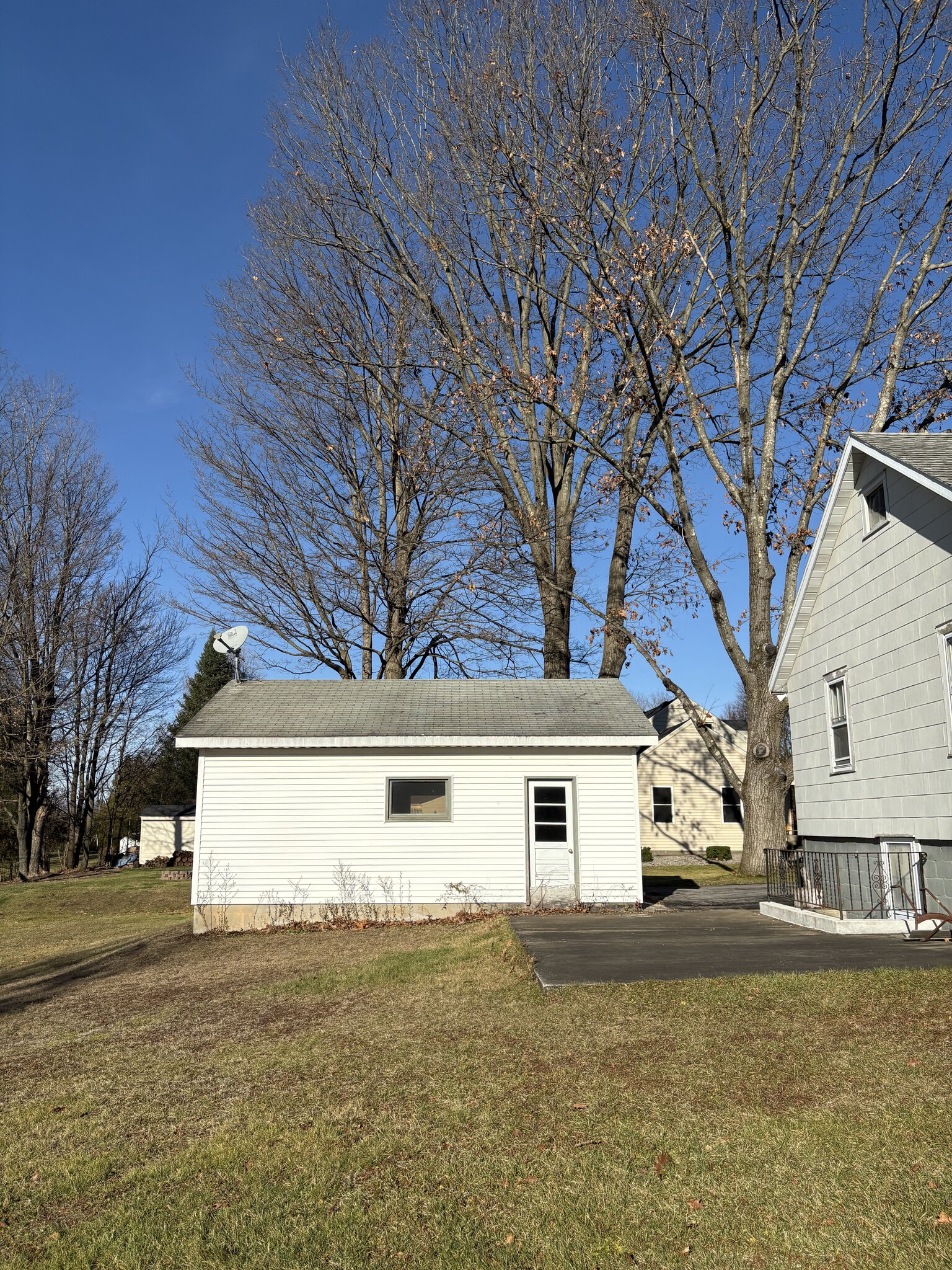 Building Photo - 807 Turin St