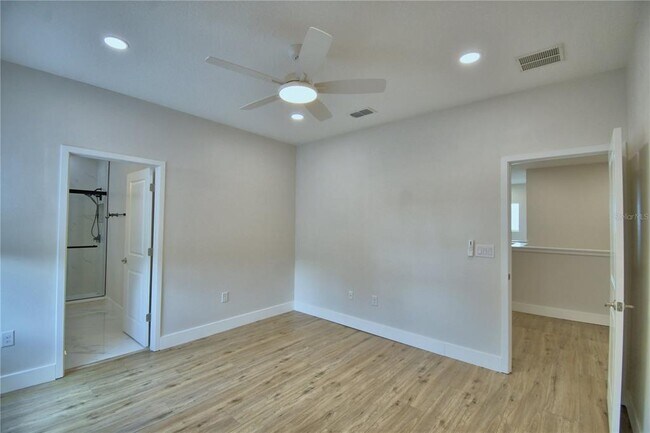Building Photo - 2673 Calistoga Ave