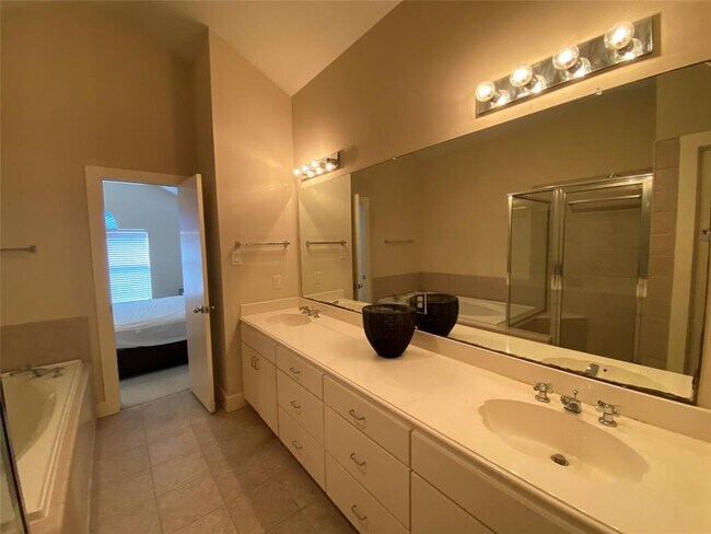 Building Photo - 3501 Link Valley Dr.