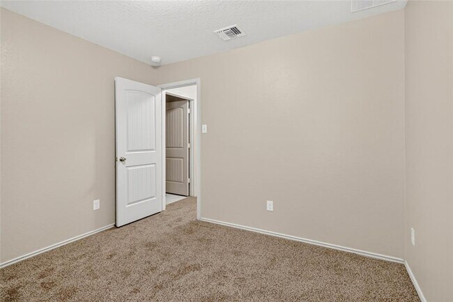 Building Photo - 182 Tallow Trl