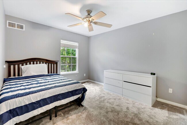 Building Photo - Beautiful Home in Tallyn's Ranch! Special ...