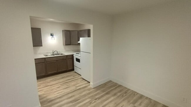 Building Photo - 9487 Noble Ln