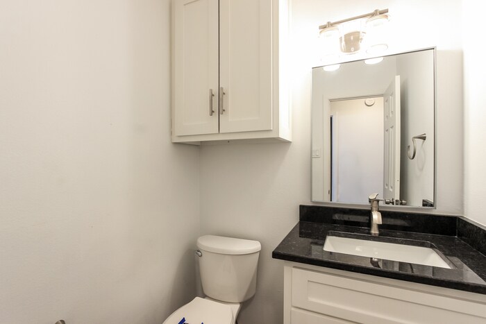 Building Photo - 510 Ridgegate Dr