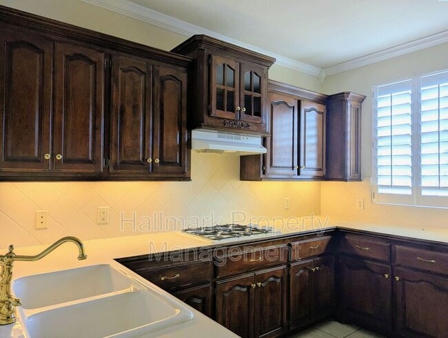 Building Photo - 214 Boulevard Du Lac