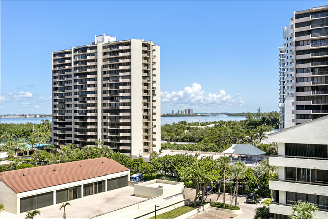 Building Photo - 4000 N Ocean Dr