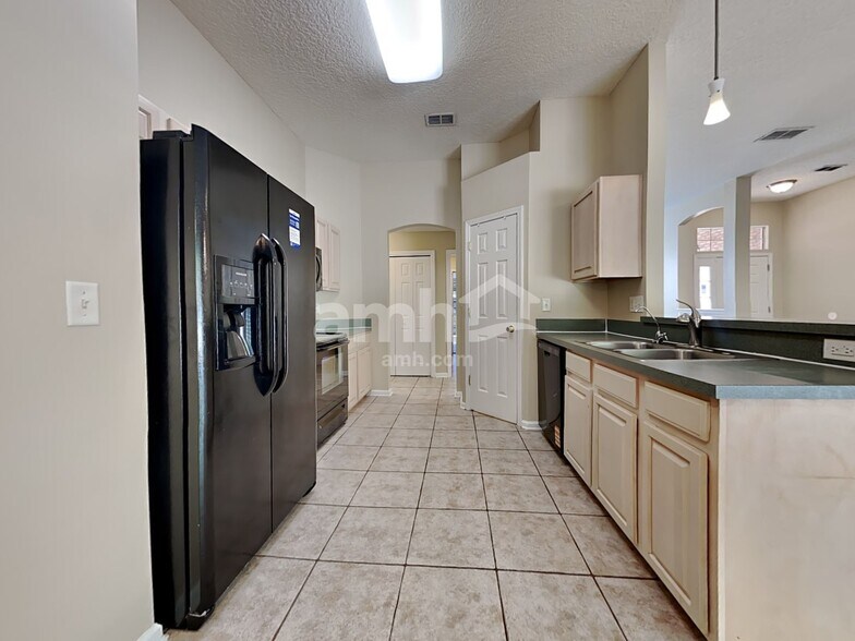 Building Photo - 1411 Heather Glen Ln