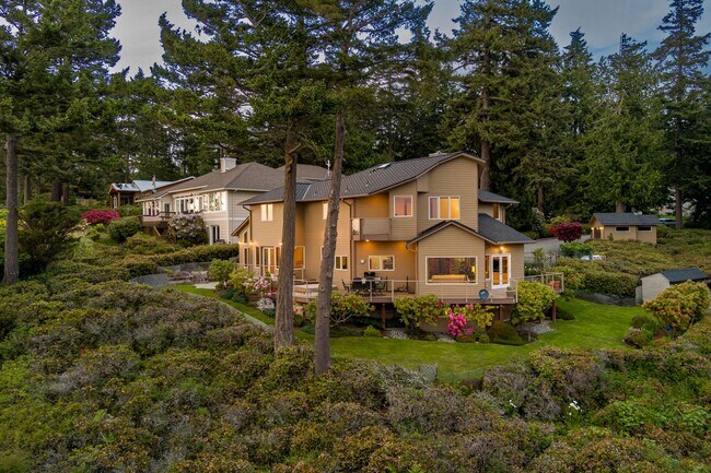 Building Photo - Gorgeous West facing View Home in Coupeville with Acreage and Privacy!