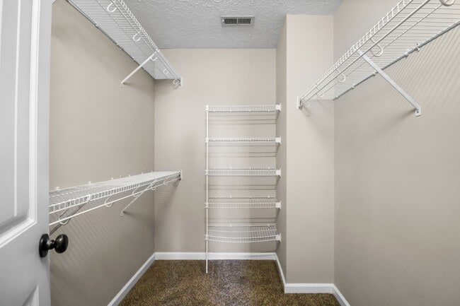 Building Photo - 2200 Trophy Trce