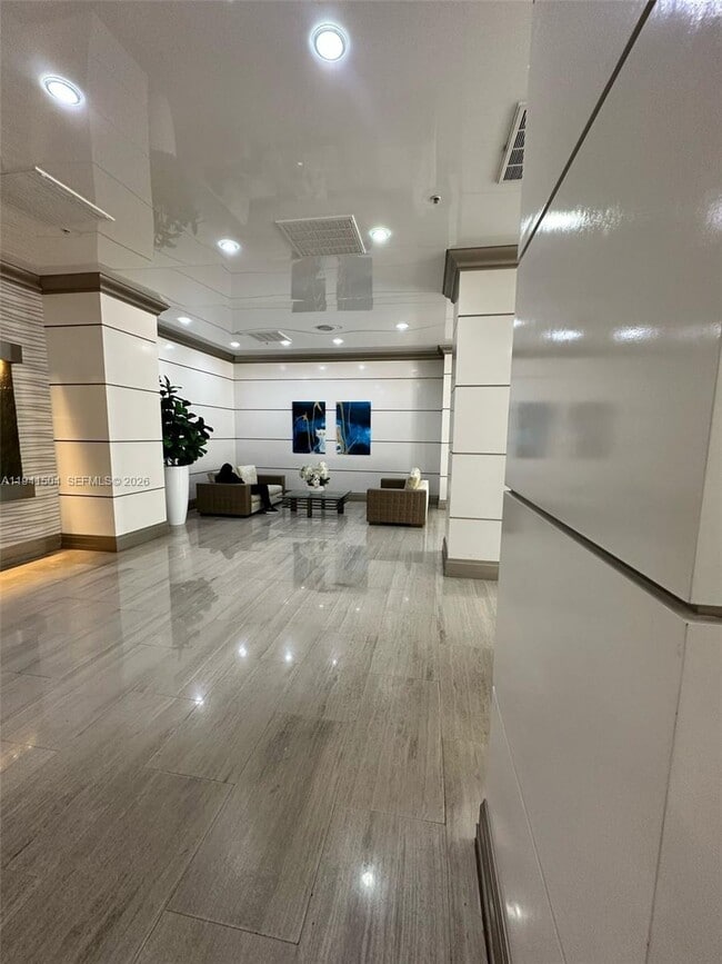 Building Photo - 19390 Collins Ave