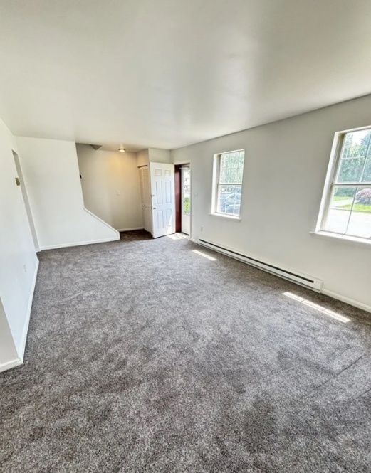Building Photo - 447 Garland Cir
