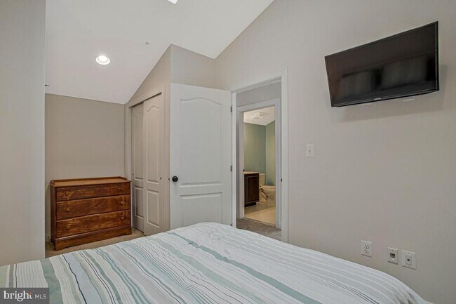Building Photo - 4512 Grazing Way