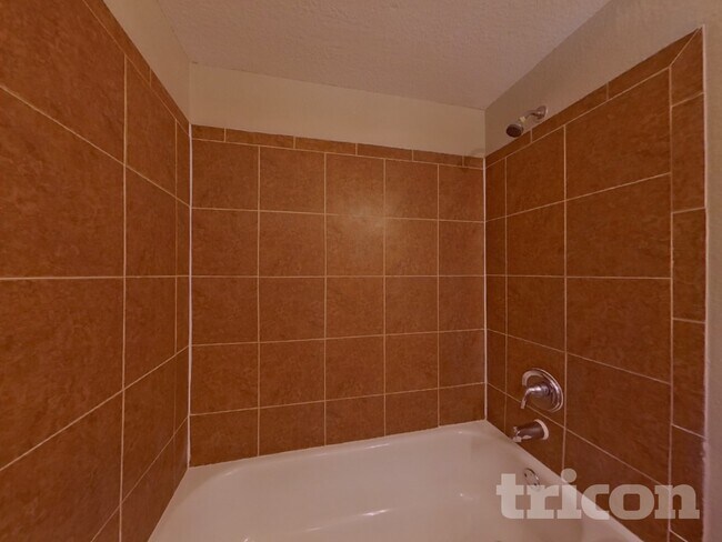 Building Photo - 15375 Hopedale Ln