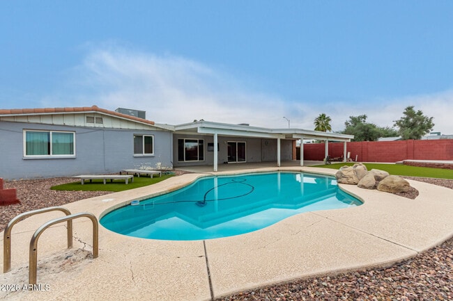 Building Photo - 4503 W Loma Ln